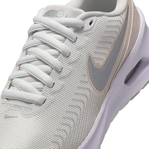 Nike Tênis feminino Air Max Nuaxis com cadarço, SUMMIT WHITE/MTLC